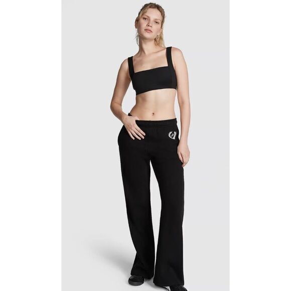 Black Athletic Loungewear Set with Laurel Logo Crop Top‎ Hoodie & Wide Leg Pants - Picture 1 of 9